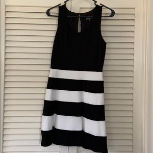 Black & white short dress